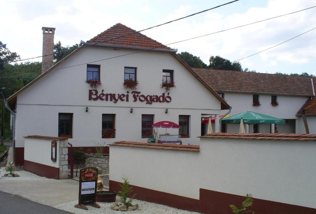 Bényei Fogadó Panzió és Étterem Erdőbénye Exterior foto